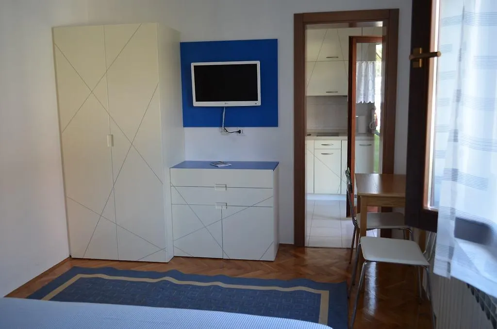 Apartments & Room Mariza Rovinj 0*,